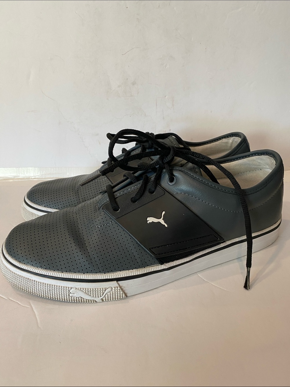 Puma Men’s Gray and Black El Ace Textured Perforated Leather Lace-Up Sneakers - Picture 4 of 8